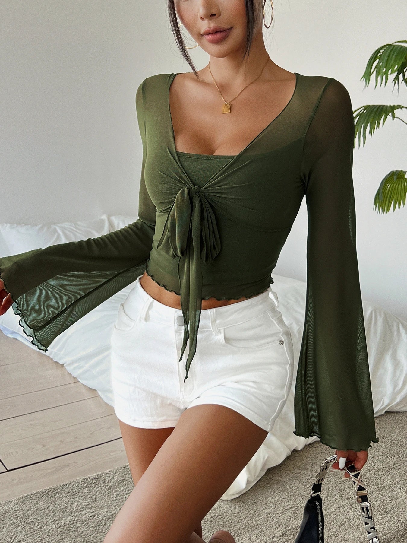 Effen Kleur V-Hals Ruches T-Shirt Elegant Flare Mouw Stropdas Voorkant T-Shirt Voor Lente Herfst Dameskleding