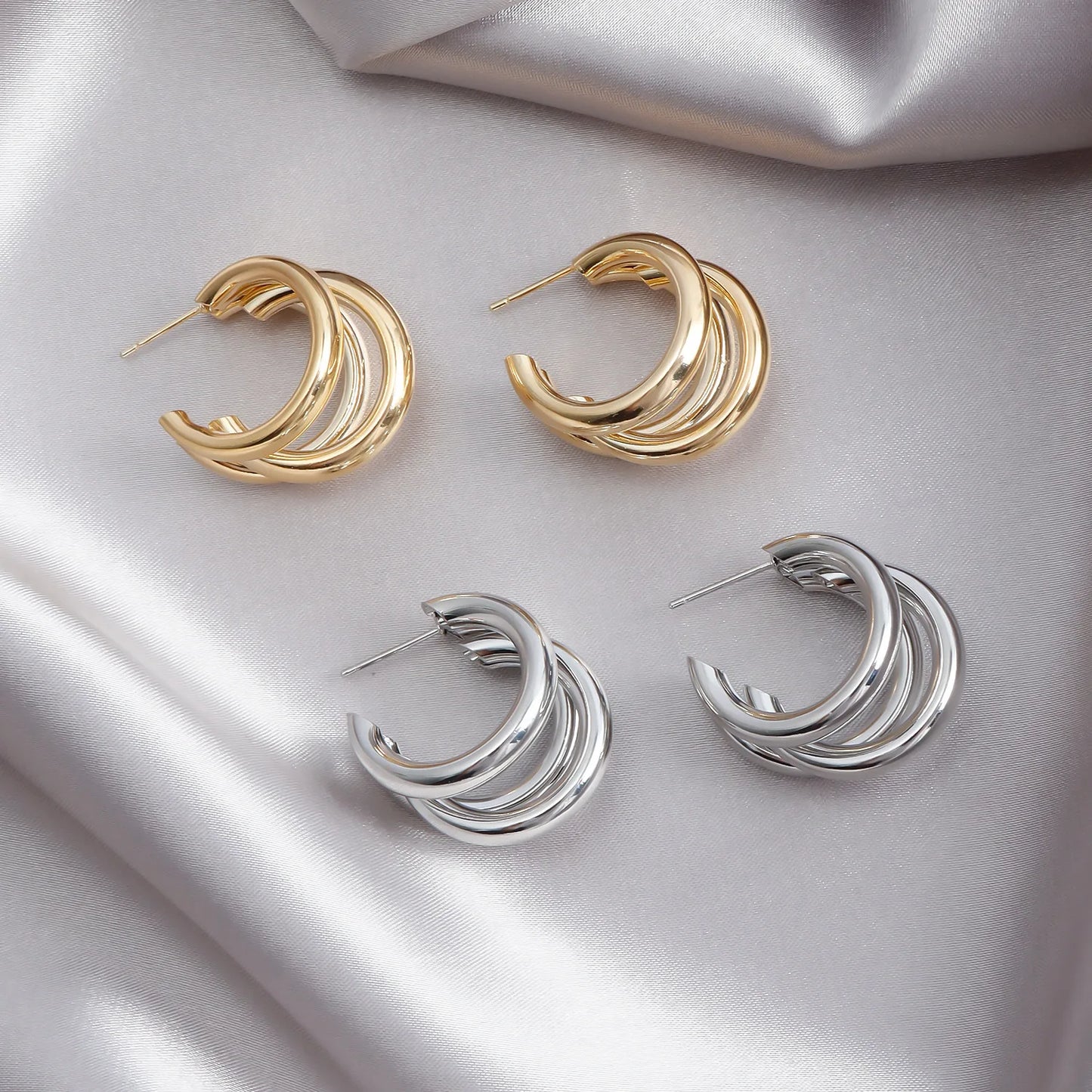 Stainless Steel Smooth Metal Chunky Hoop Earrings for Women Fashion Round Circle Hoops Statement Earrings Trendy Jewelry